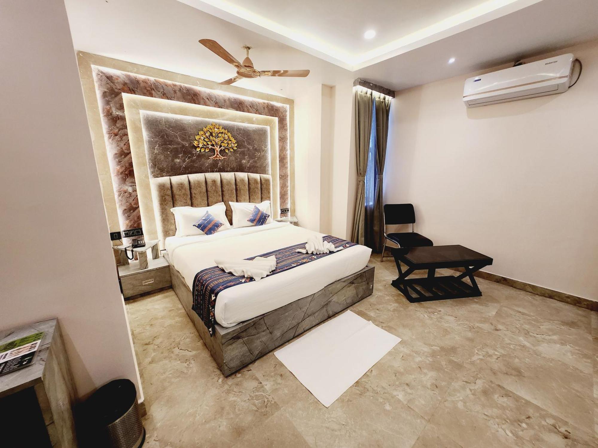 The Greenstar Inn Premium Μπουμπάνεσβαρ Εξωτερικό φωτογραφία