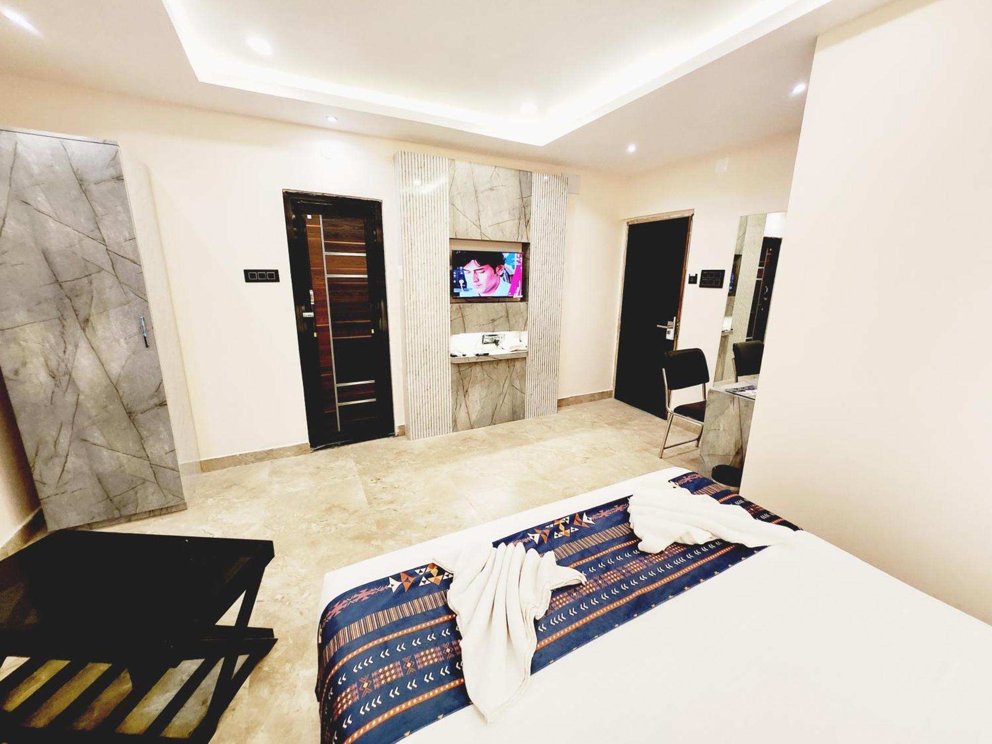 The Greenstar Inn Premium Μπουμπάνεσβαρ Εξωτερικό φωτογραφία