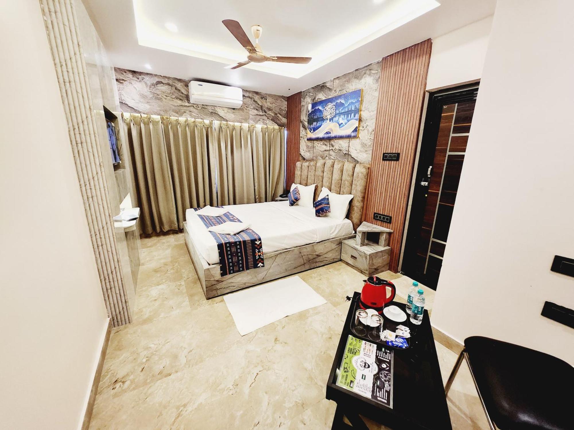 The Greenstar Inn Premium Μπουμπάνεσβαρ Εξωτερικό φωτογραφία